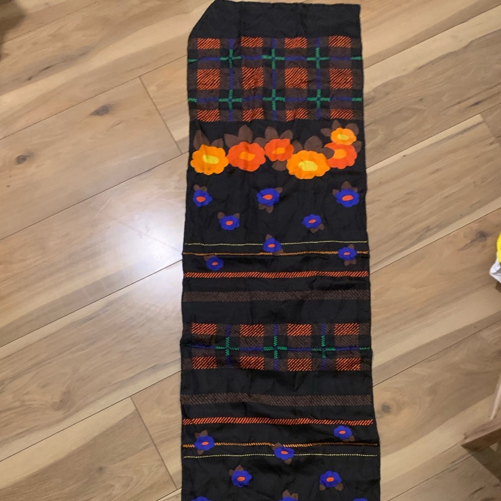 NWOT VINTAGE ECHO SILK SCARF